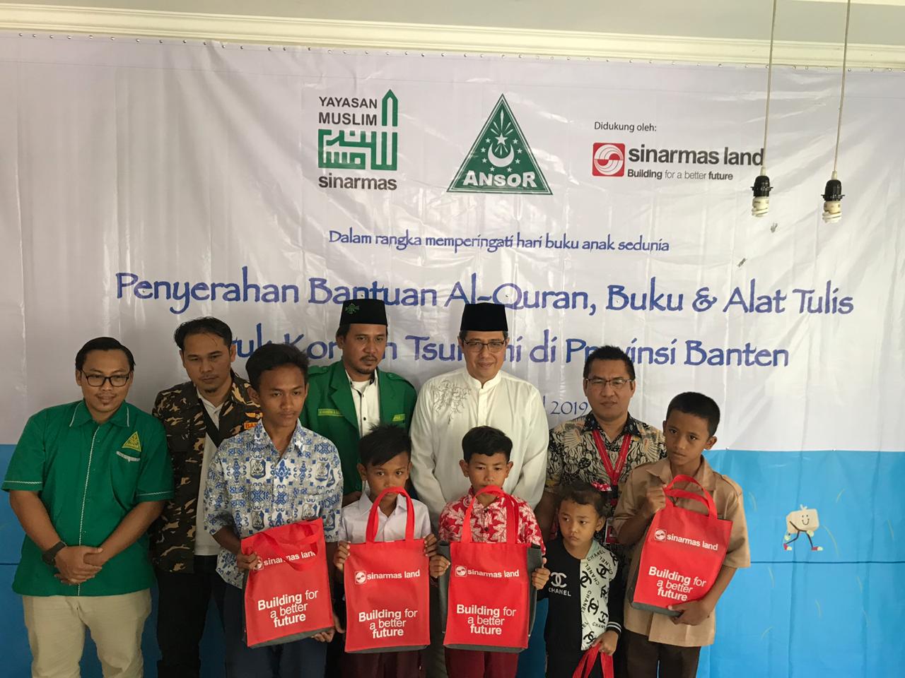 SML Beri Bantuan Pendidikan Kepada Anak Korban Tsunami Banten