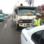 Bandel Parkir di Bahu Jalan, Kendaraan Disanksi Tilang Satlantas Polresta Tangerang