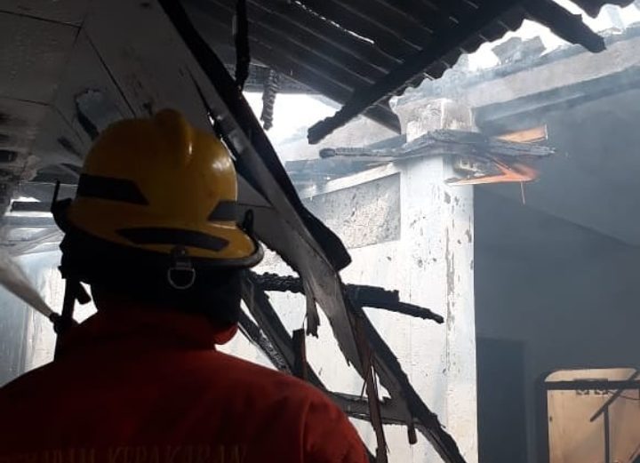 Mess Vihara di Teluknaga Dilalap Si Jago Merah, 5 Penghuni Luka-Luka