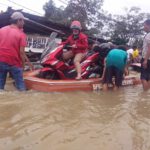 Di Curug, Perahu Karet Milik BPBD Tangerang Ditarif Rp20 Ribu Buat Evakuasi Kendaraan