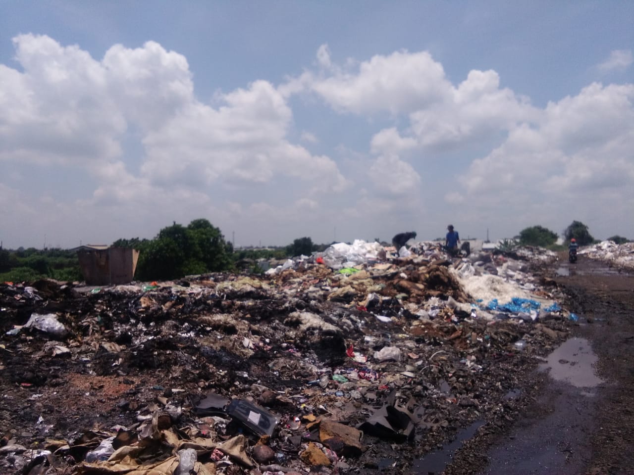 Di Cikupa Mas Ada Gunung Sampah, DLHK ‘Tak Berdaya’