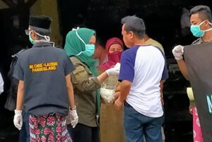 LAZISNU dan LPBI NU Bagi-Bagi Masker di Pandeglang, Dikira Dari Parpol