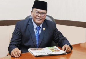 Penting Gitu Ya Setiap Penyemprotan Disinfektan Ada Gambar Gubernur dan Wakil Gubernur Banten
