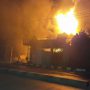 Api Lalap Toko Matrial di Cangkudu Tangerang, 6 Unit Mobil Ludes