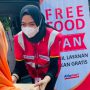 Penyapu Jalanan di Tigaraksa Dapat Makanan Gratis dari Mizan Amanah dan Alfamart