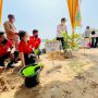 Alfamart Hijaukan Pulau Cangkir di  Hari Lingkungan Hidup Sedunia