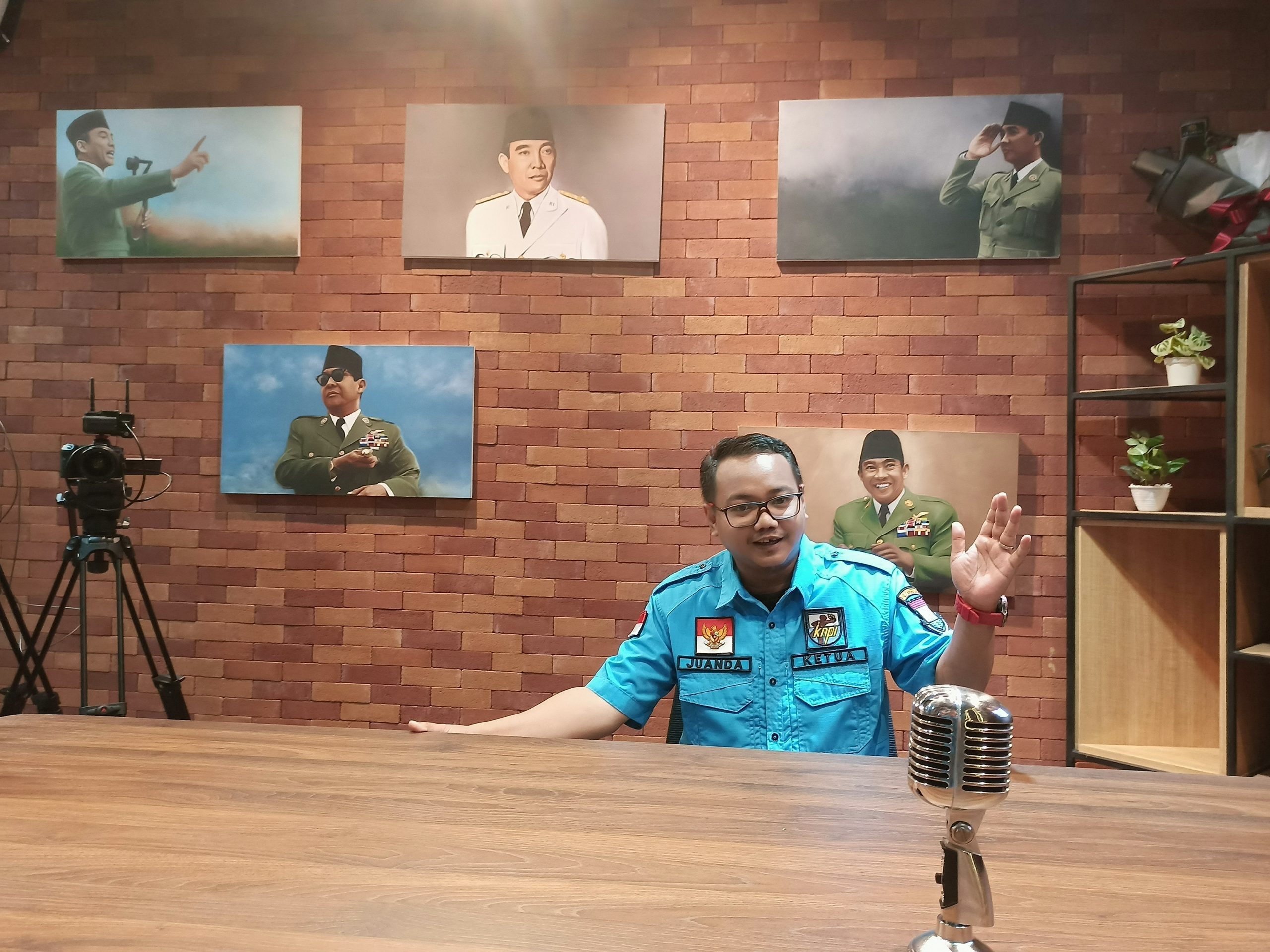 Juanda, Ketua DPD KNPI Kabupaten Tangerang/Yusuf, Lensametro