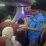 Turun Naik Bus, KNPI Kabupaten Tangerang Bagikan Makanan Ringan ke Pemudik di Pintu Tol Bitung