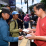 Sapa Pedagang Pasar Legi Surakarta, Jokowi Bagi-bagi THR