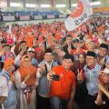 Sport Centre Berubah Jadi Jingga, Ribuan Kader PKS Siap Menangkan Maesyal-Intan
