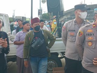 Polusi Bau Menyengat dan Alami Sesak Nafas, Warga Cangkudu Protes PT BOSS