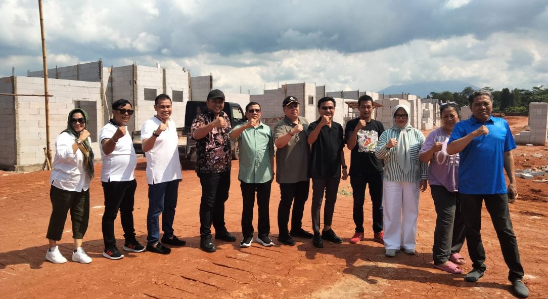 Ketum PWI PWI Pusat Tinjau Rumah Subsidi Wartawan di Serang dan Tangerang