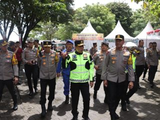 Wakapolri Tinjau Objek Wisata Anyer, Pastikan Pelayanan dan Keamanan Optimal