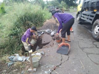 Jalan Ambles di Sukamulya, DBMSDA Kabupaten Tangerang Lakukan Penanganan Darurat dan Siapkan Perbaikan Permanen