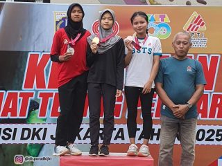 Atlet FPTI Kabupaten Tangerang Nisa Anggelia Boyong Emas pada Kejuaraan Panjat Tebing Pelajar 2025