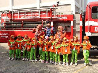 Damkar Tangsel Gandeng Mahasiswa, Sosialisasikan Kampanye #IngatNomorDarurat Lewat Edukasi Menyenangkan