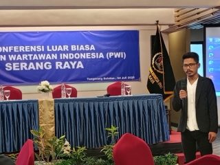 Resmi Pimpin PWI Serang Raya 2025–2028, Engkos Kosasih Siap Berantas Stigma ‘Wartawan Bodrex’