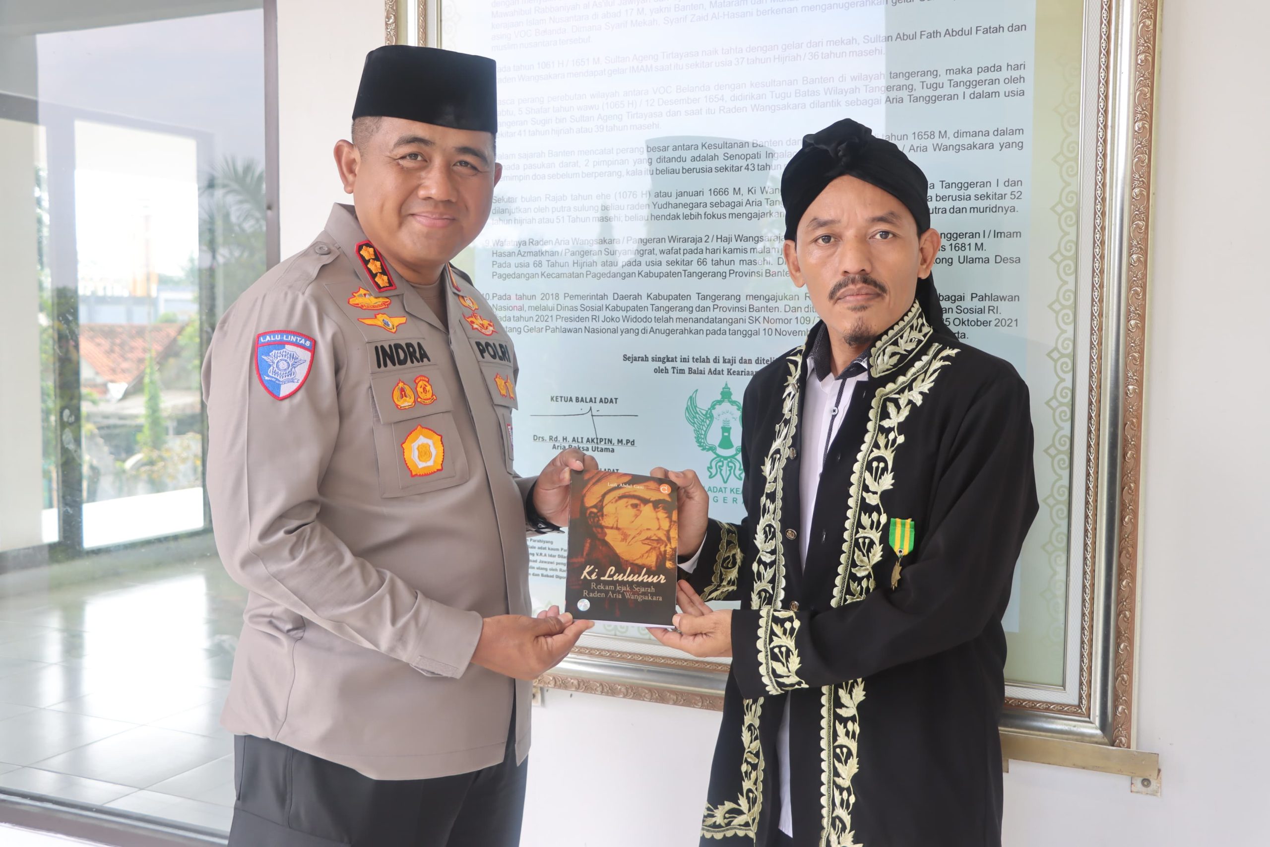 Hari Pertama Jabat Kapolresta Tangerang, Kombes Indra Waspada Ziarah ke Makam Pahlawan Nasional