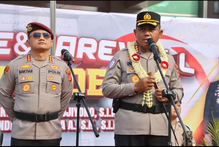 Farewell Parade dan Pedang Pora Sambut dan Antar Pimpinan Polresta Tangerang