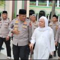 Sowan ke Abah Entoh Cilongok, Kapolresta Tangerang Diberi Hadiah Tasbih