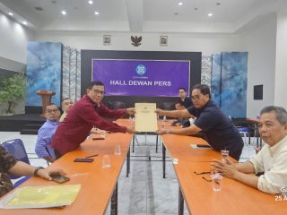 Hendry Ch. Bangun–Sihono HT Resmi Daftar dengan 14 Dukungan Provinsi