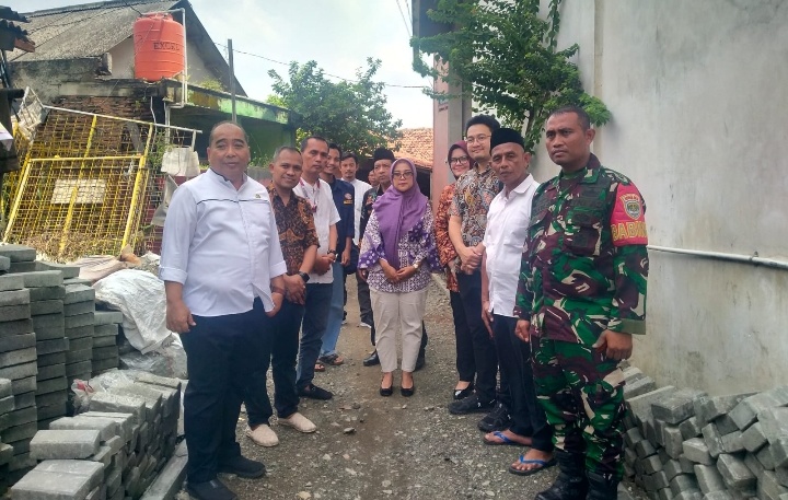 Kejari Kab Tangerang Dampingi Desa Karet dalam Pengelolaan Dana Desa