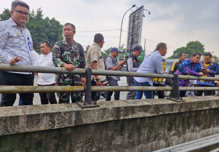 Musim Penghujan, Bupati Tangerang Pantau Kondisi Kali Cirarab