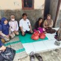 Derita Kanker Lidah, Sinah Dijenguk Camat Mekar Baru