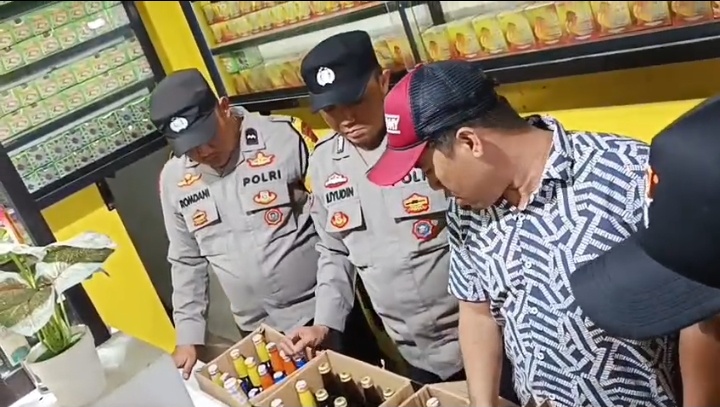 Depot Jamu di Cisoka Dirazia Polisi, Seratus Lebih Botol Miras Diangkut