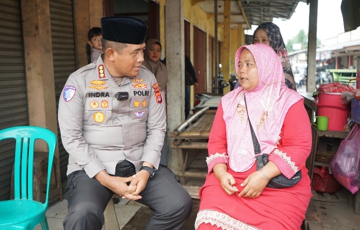 Mimin Tukang Uduk Nangis Didatangi Kapolresta Tangerang, Diberi Bantuan Modal