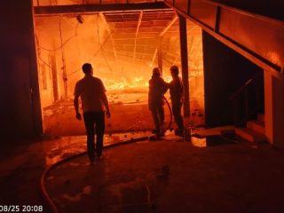 Kebakaran Gudang Mainan di Dadap Kosambi, 7 Unit Damkar Dikerahkan