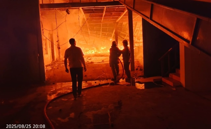 Kebakaran Gudang Mainan di Dadap Kosambi, 7 Unit Damkar Dikerahkan