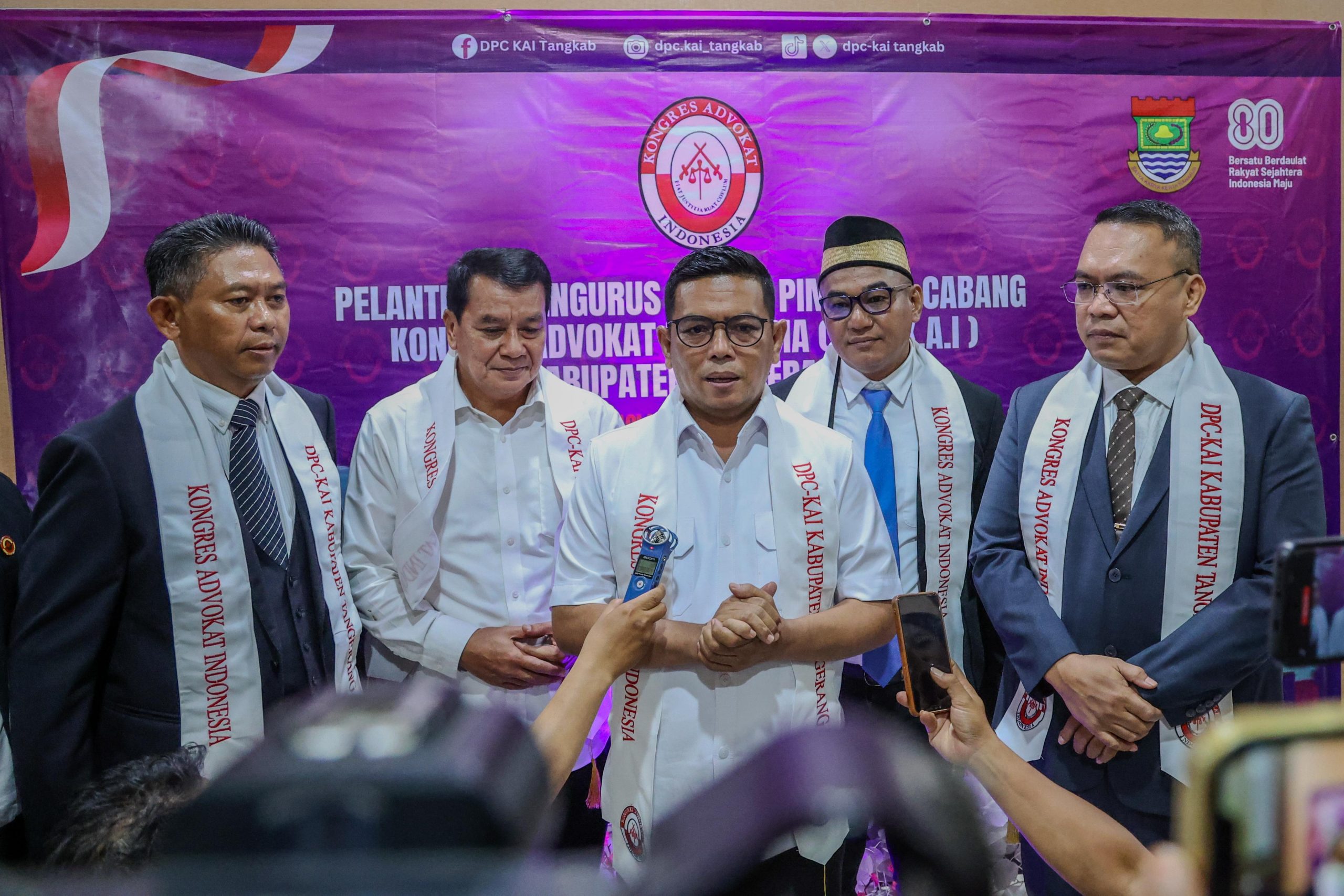 Andra Soni Paparkan Program Sekolah Gratis di Hadapan Advokat KAI Tangerang