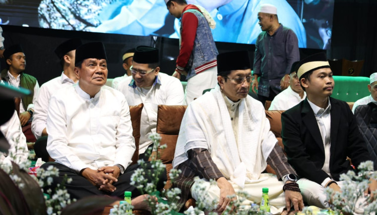 Bupati Tangerang dan Menag Hadiri Dzikir Akbar, Doakan Bangsa dan Hormati Ulama