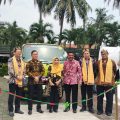 Hibahkan Truk Hino 300 Series ke SMKN 2 Tangerang, Hino Indonesia Dukung Pendidikan Vokasi Otomotif