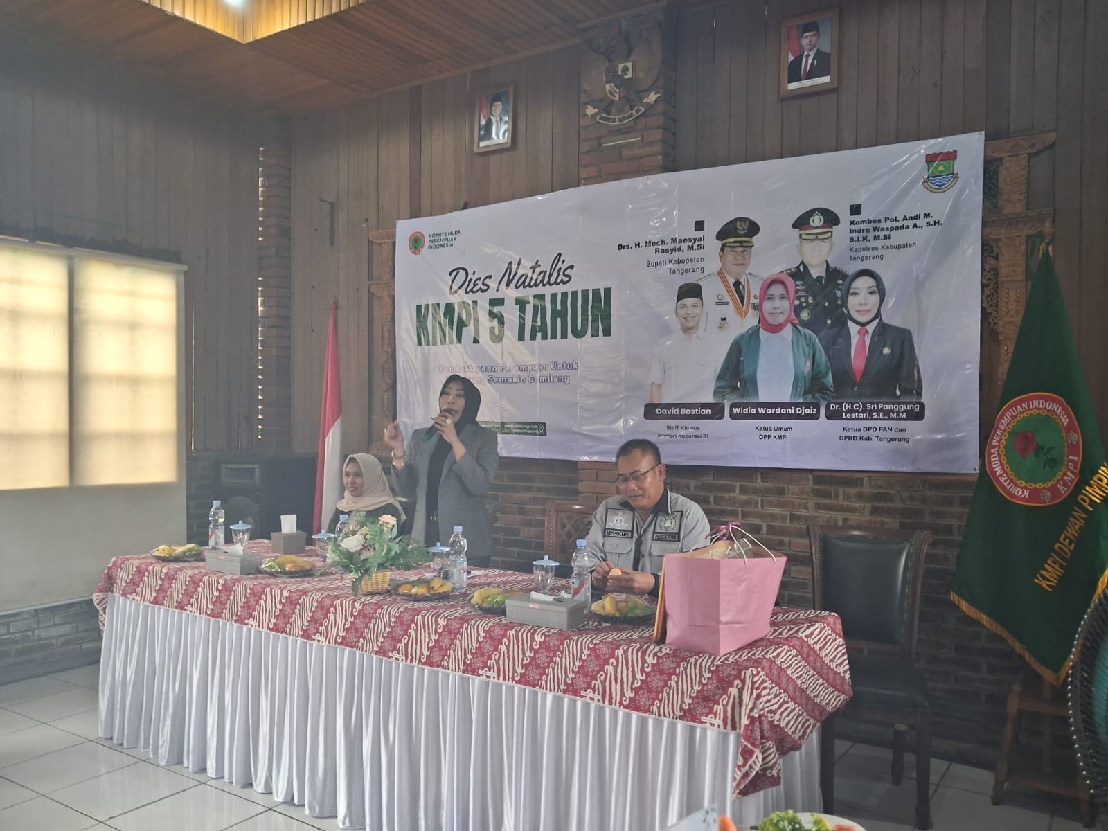 Anggota DPRD Kabupaten Tangerang Usul Cara Berpakaian LC Diatur Perda