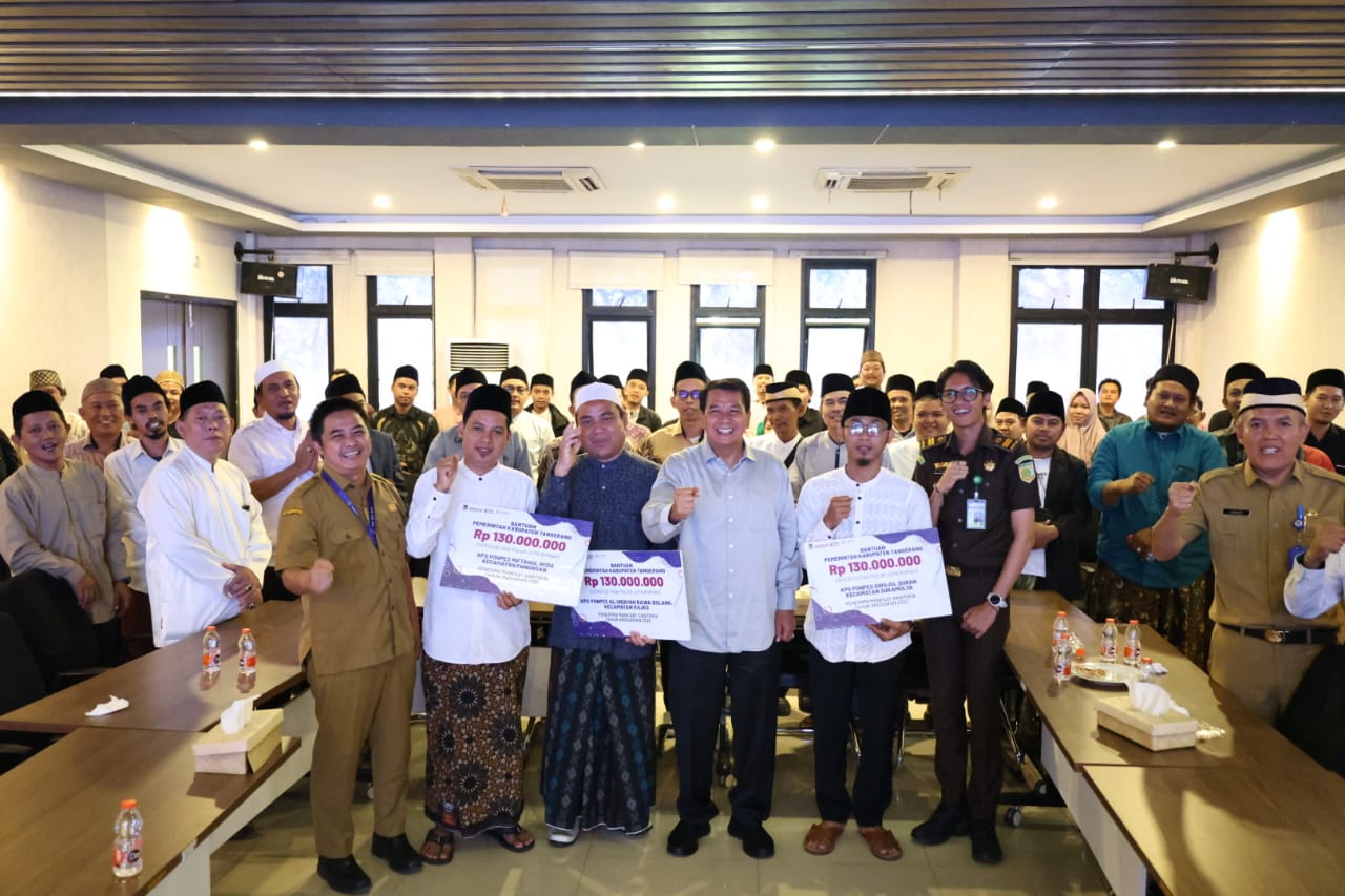 Sanitren 2025: Pesantren di Tangerang Dapat Tambahan 75 Fasilitas Baru Sanitren 2025: Pesantren di Tangerang Dapat Tambahan 75 Fasilitas Baru