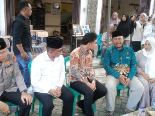 Sampaikan Duka, Pejabat Daerah Banten Takziah ke Rumah Andika