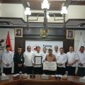 Bupati Tangerang Serahkan Bahtuan Rp1,5 Miliar Hasil Galang Dana untuk Palestina