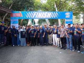 Meriah! Ribuan Warga Padati Jalan Sehat dan Donor Darah di Masjid Raya Bani Umar
