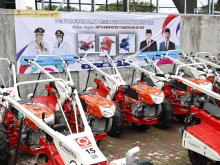 Pemkab Tangerang Salurkan 37 Alsintan untuk Dorong Produktivitas Petani