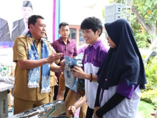 Perayaan HUT ke-80 Kecamatan Rajeg, Pemkab Tangerang Beri Bantuan Peralatan Usaha