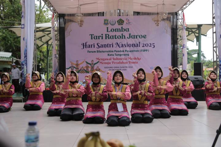 Ribuan Santri dari 120 Pesantren Meriahkan Hari Santri 2025 di Kota Tangerang