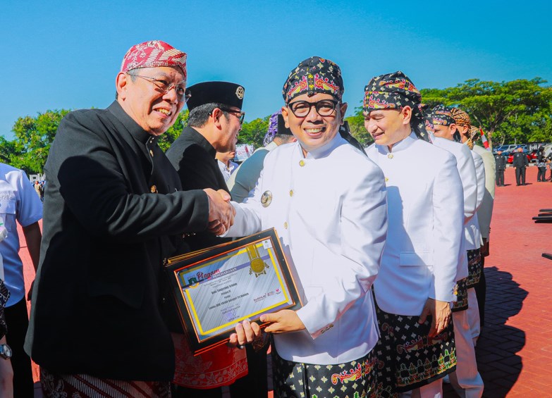 G:\WORKS 2025\LensaMetro2024\images 10-2025\Tangsel Sabet Empat Penghargaan Sekaligus di Bidang Kesehatan.jpg
