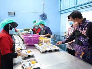 Tinjau Dapur MBG di Jambe, Bupati Tangerang Pastikan Keamanan dan Standar Pangan Terjaga