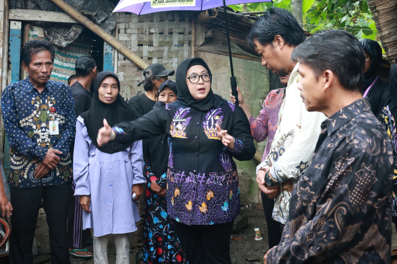 Wabup Intan Nurul Hikmah Tinjau RTLH di Kresek, Segera Dibedah Jadi Hunian Layak