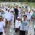 Wapres Gibran dan Gubernur Andra Soni Tanam Mangrove di Pantai Mauk