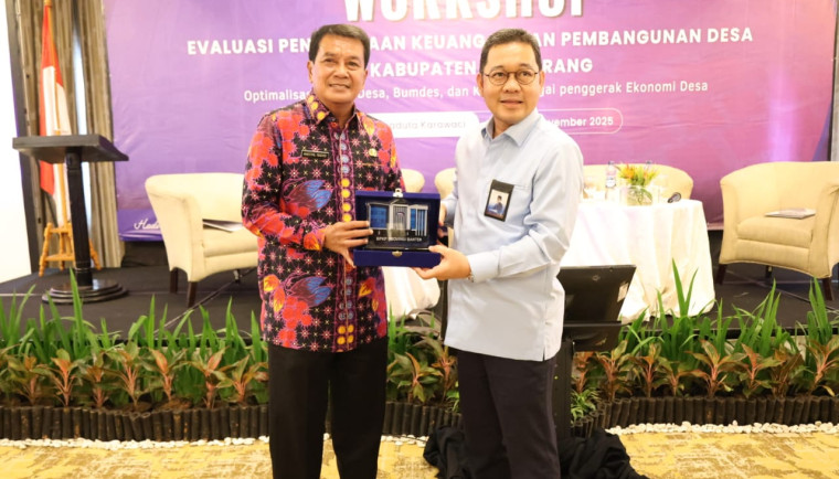 Buka Workshop Evaluasi Keuangan Desa, Maesyal Rasyid Tekankan Transparansi dan Akuntabilitas Buka Workshop Evaluasi Keuangan Desa, Maesyal Rasyid Tekankan Transparansi dan Akuntabilitas