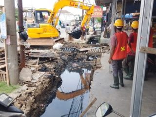 Dinas Bina Marga Tuntaskan Perbaikan 28 Drainase Rawan Banjir