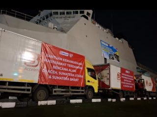 Alfamidi Salurkan CSR Bantuan Kemanusiaan Bagi Korban Bencana Aceh dan Sumatera